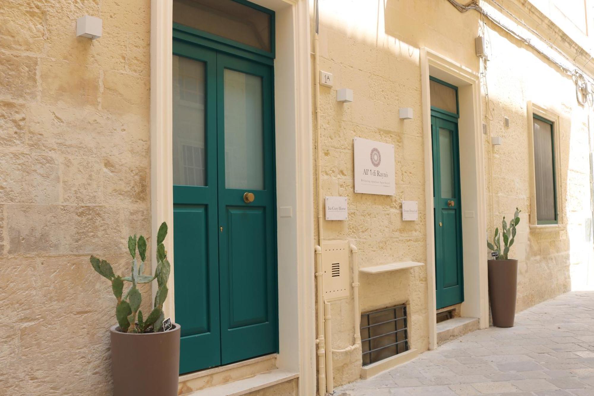All'1 Di Rajno' Relaxing Aparthotel Lecce Exterior photo